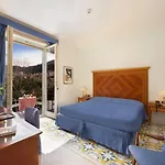 Continental 4* Sorrento