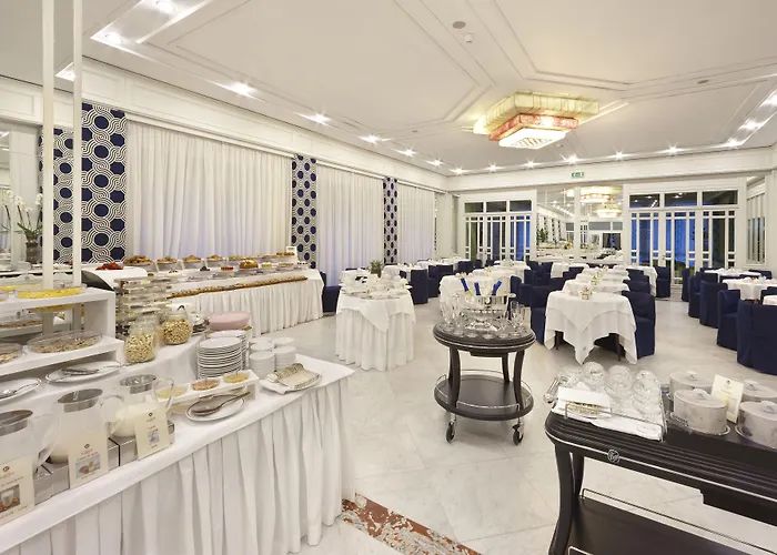 Отель Continental