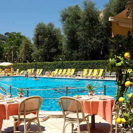 Szálloda Continental 4*