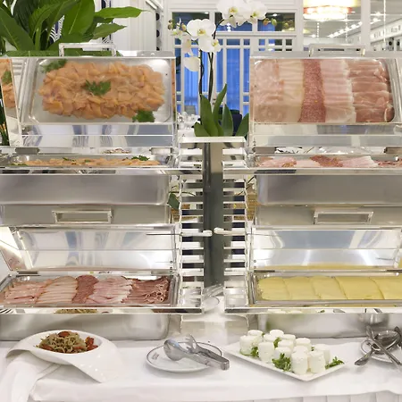 Continental 4* Sorrento