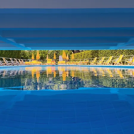 Hotell Continental 4*