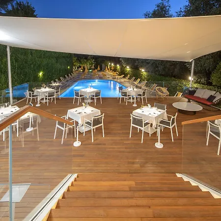 Continental Hotel 4*