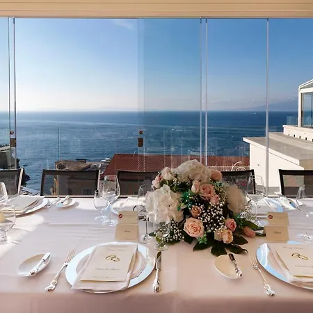 Hotell Continental 4*