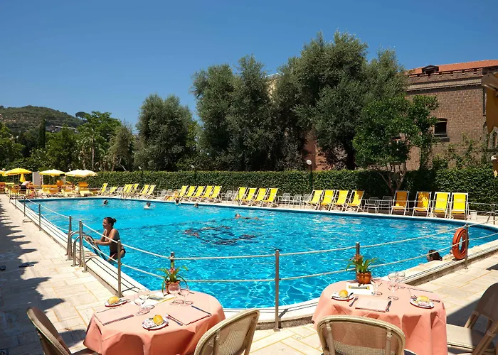 コンチネンタル ホテル