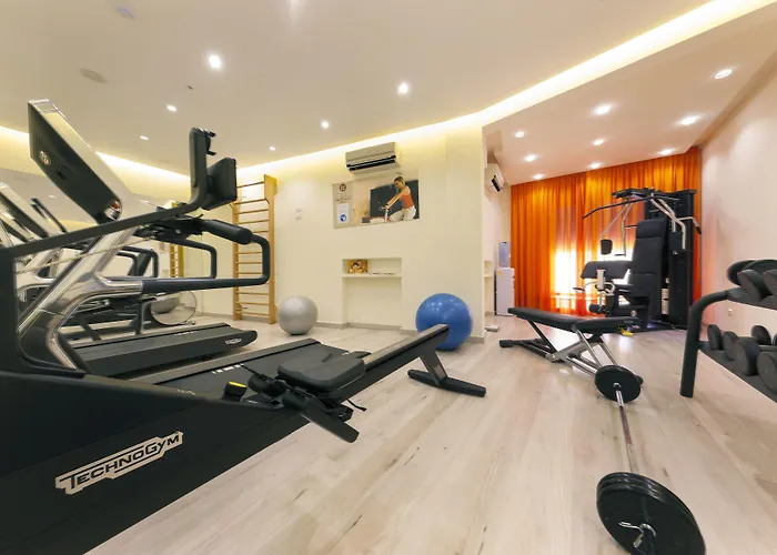 コンチネンタル ホテル 4*