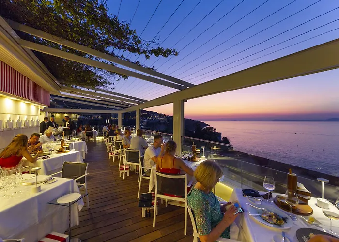 ホテル コンチネンタル