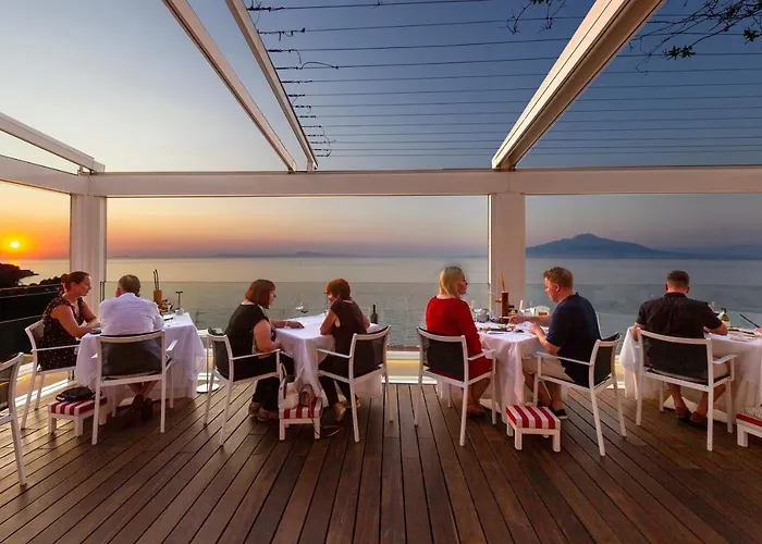 コンチネンタル ホテル ソレント