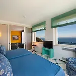 Hotell Continental 4*