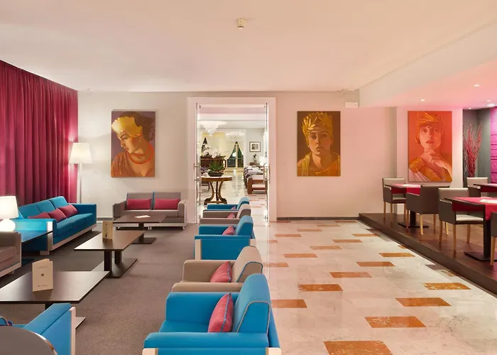 Continental Hotel 4*